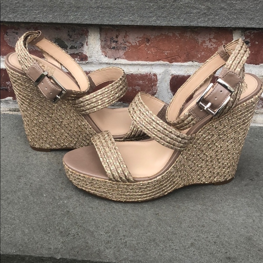 Vince Camuto platform heel